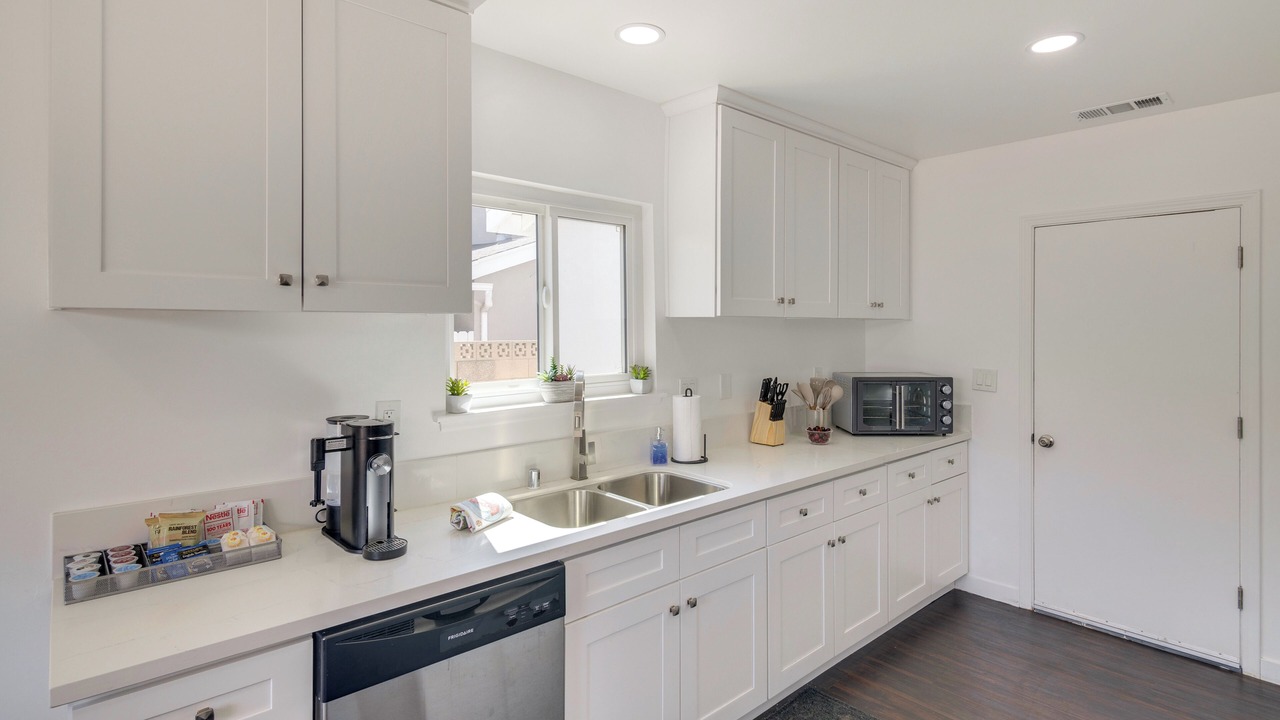 Photo of Kitchen in Lake View Terrace