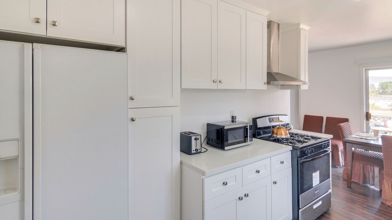 Photo of Kitchen in Lake View Terrace