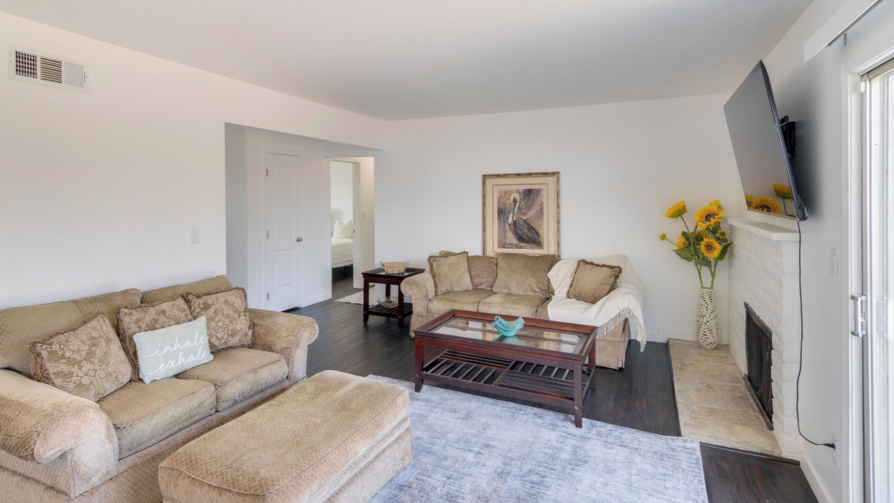 Photo of Bedroom in Lake View Terrace