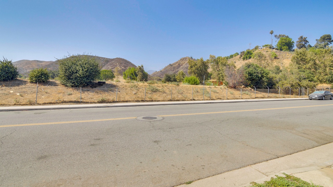 Photo of Others in Lake View Terrace