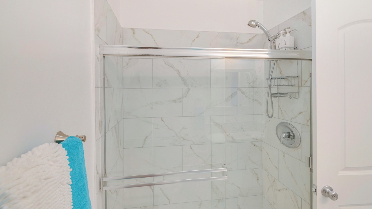 Photo of Bathroom in Lake View Terrace