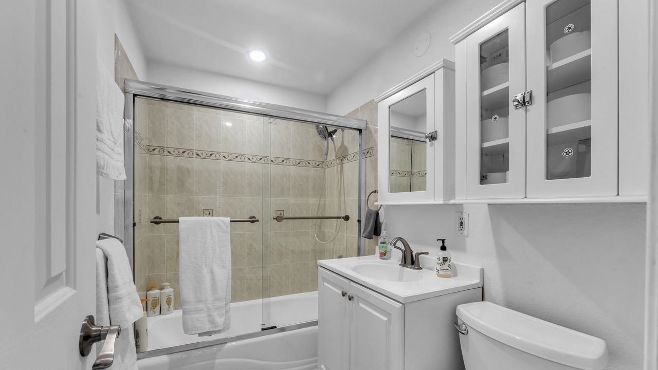Photo of Bathroom in Midway City