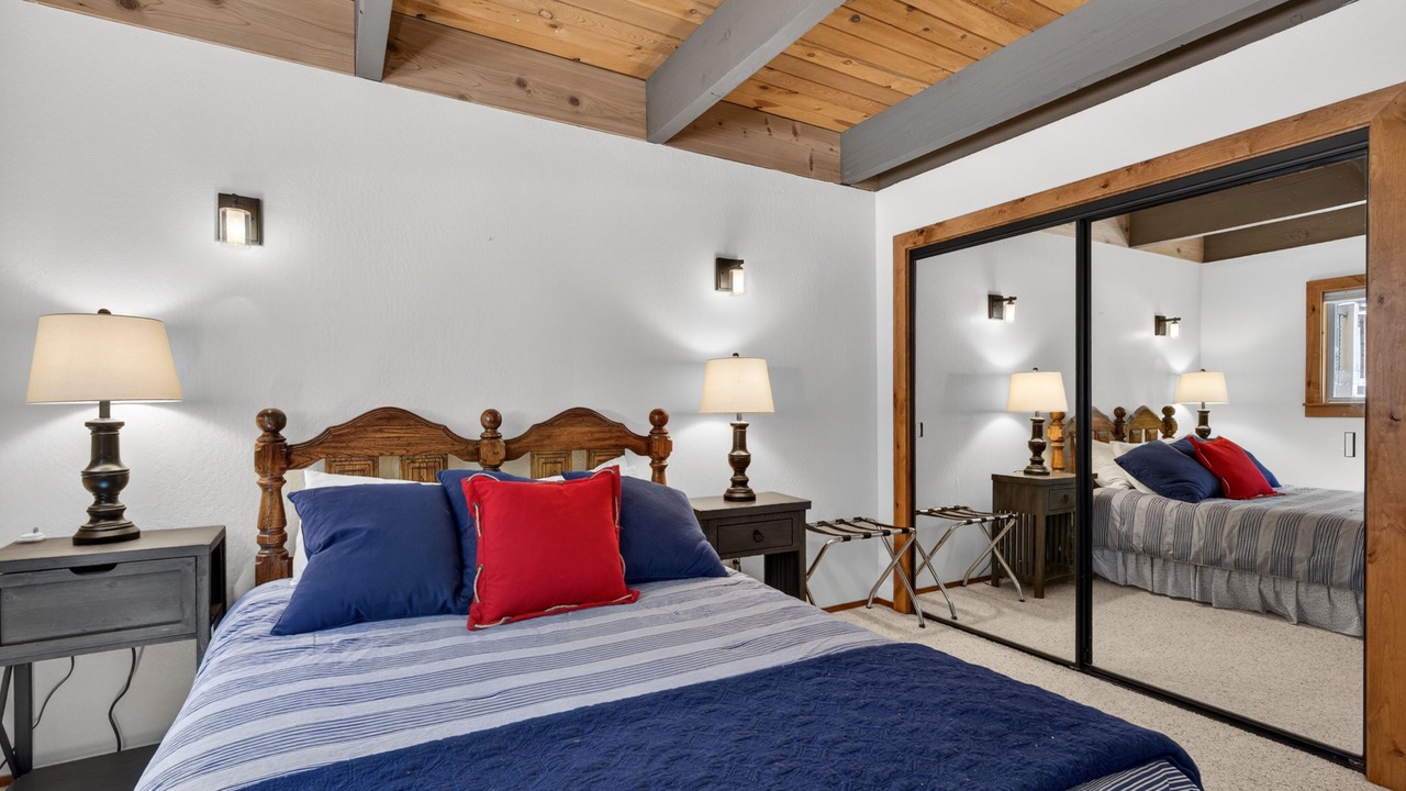 Photo of Bedroom in Meeks Bay