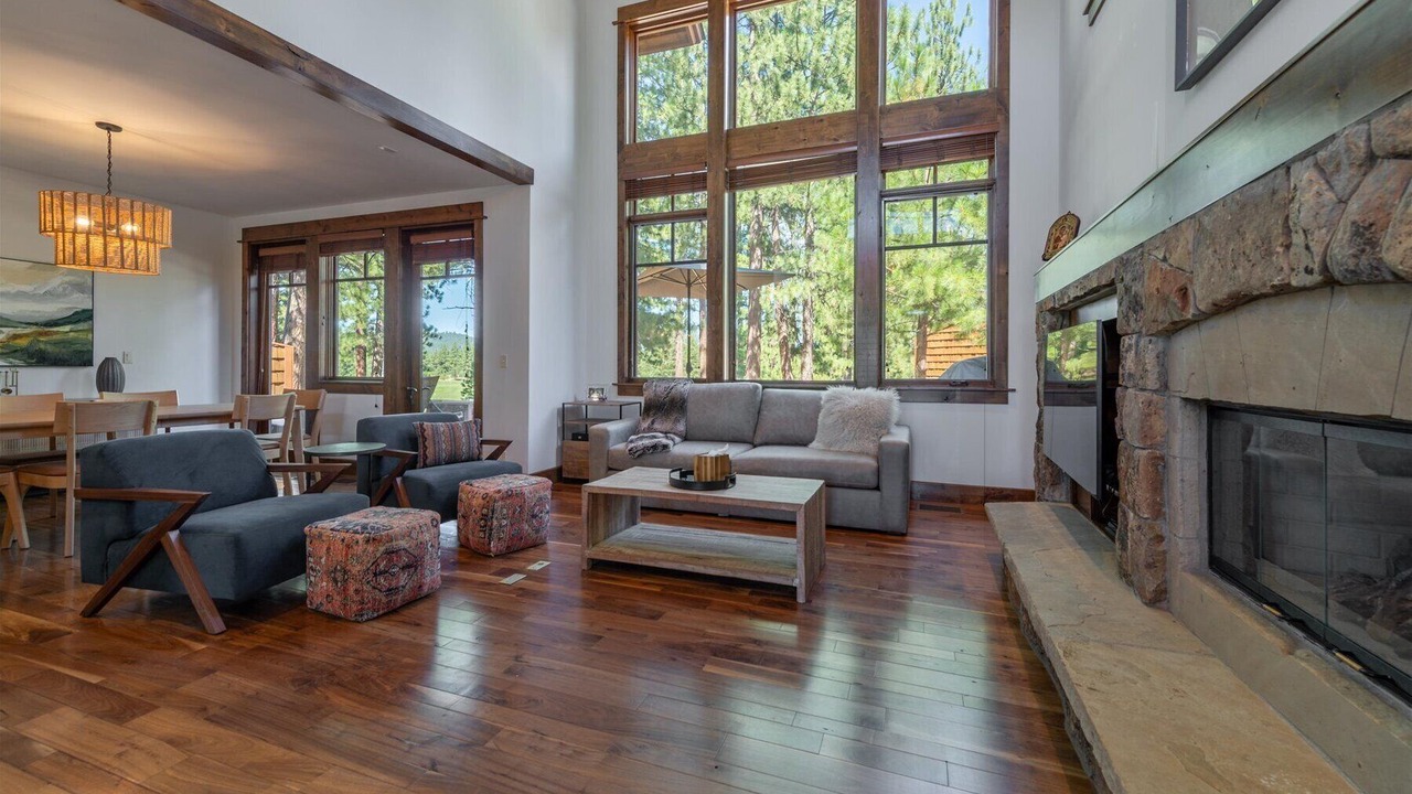 Photo of Livingroom in Truckee