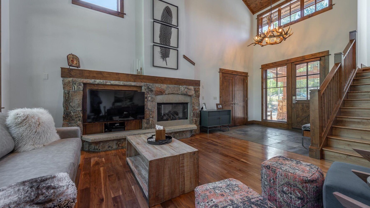 Photo of Livingroom in Truckee