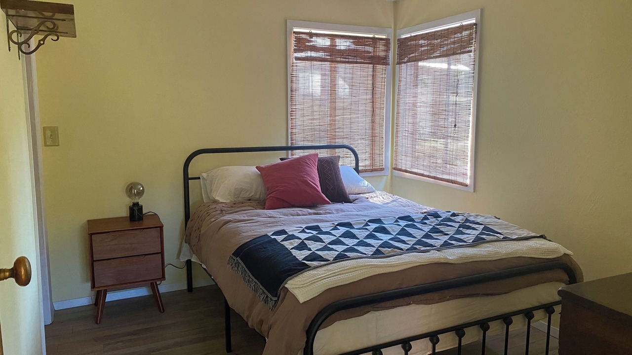 Photo of Bedroom in North San Juan
