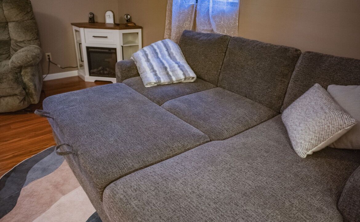Photo of Livingroom in Oak Knoll Village