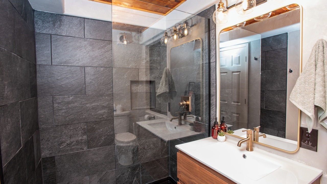 Photo of Bathroom in Groom Creek