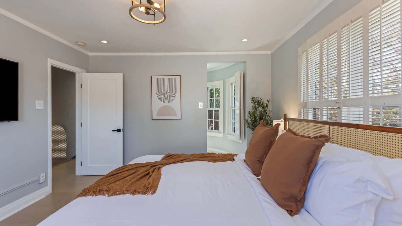 Photo of Bedroom in La Brea