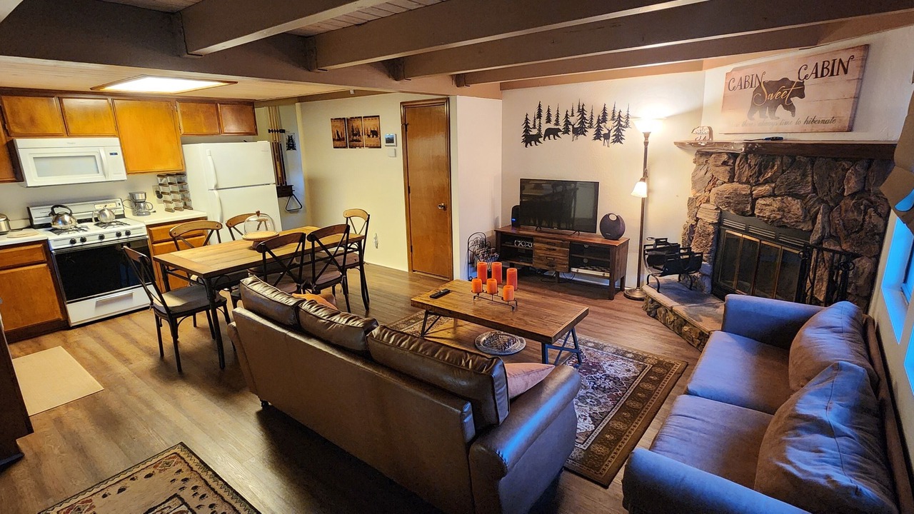 Photo of Livingroom in Big Bear Lake