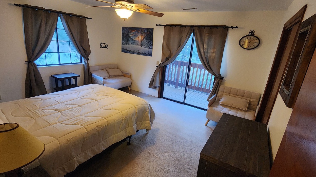 Photo of Bedroom in Big Bear Lake