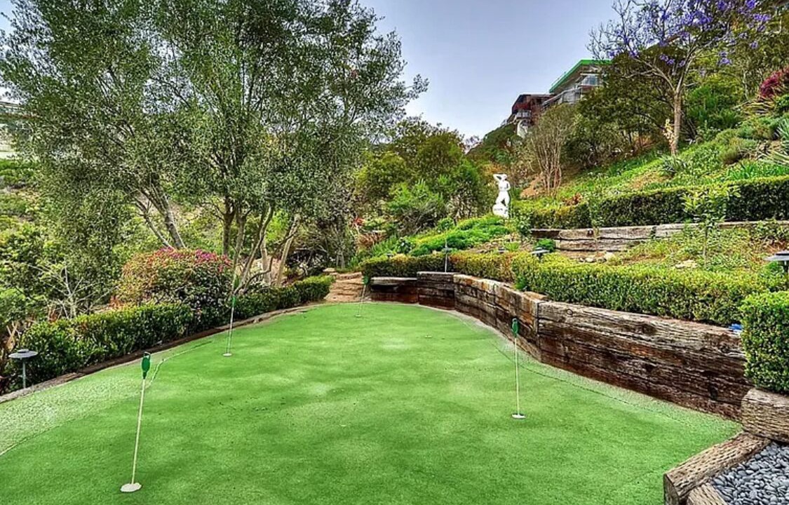 Photo of Outdoor in Arch Beach Heights
