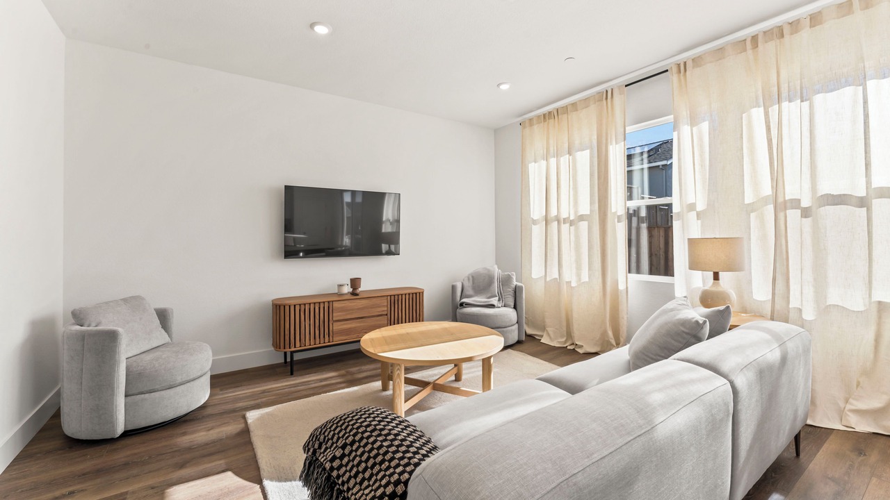 Photo of Livingroom in American Canyon