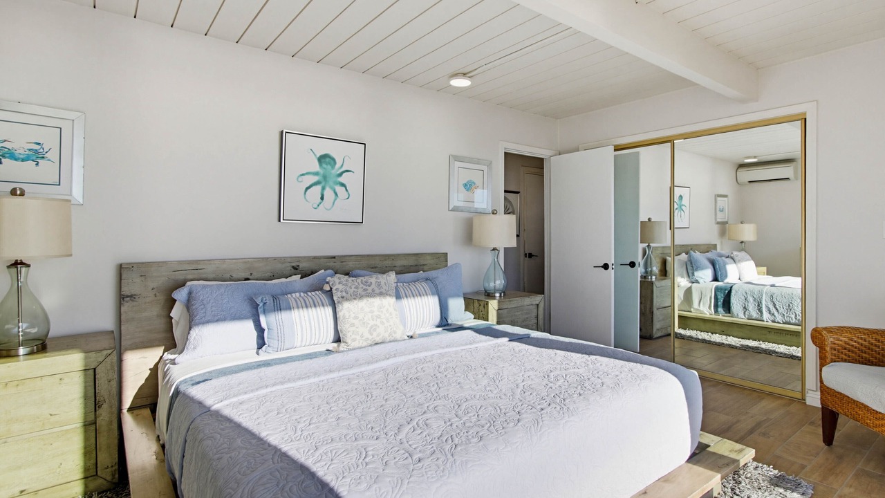 Photo of Bedroom in South Oceanside