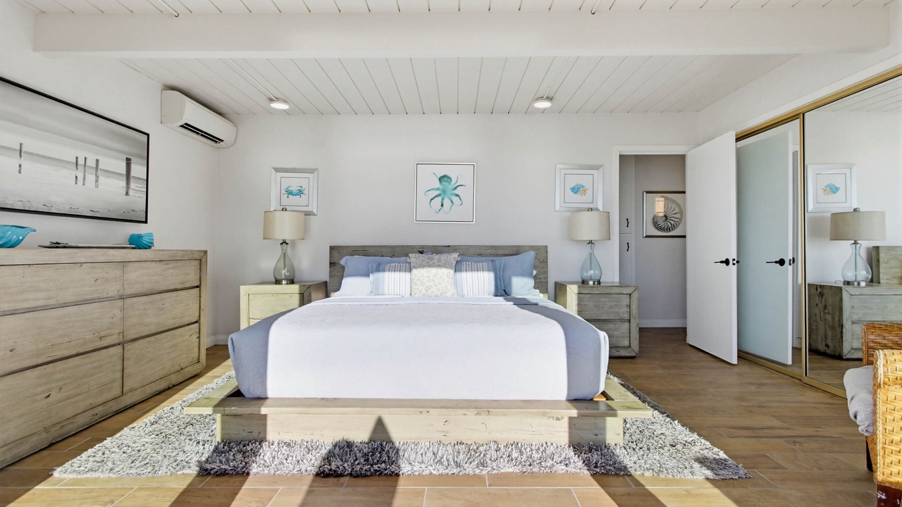 Photo of Bedroom in South Oceanside