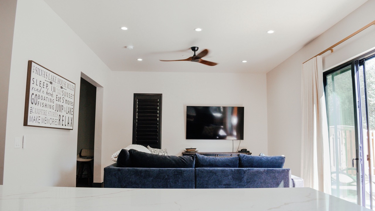 Photo of Livingroom in Oak Shores