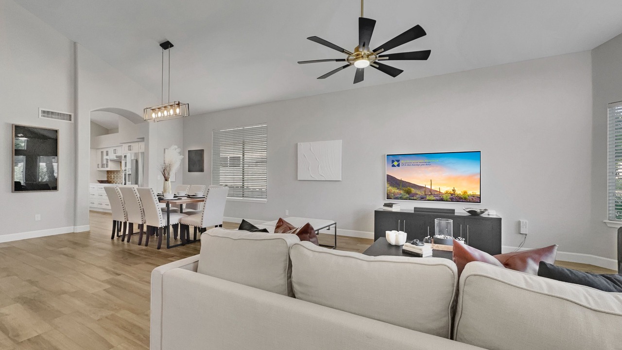 Photo of Livingroom in Fox Crossing