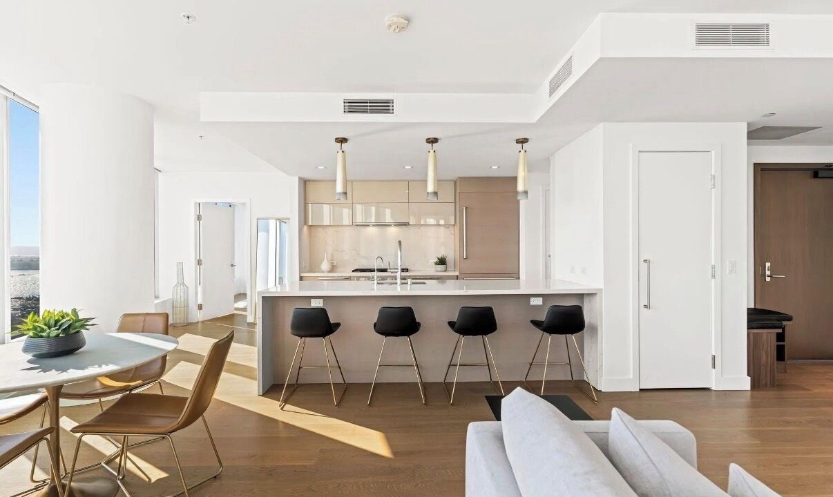 Photo of Livingroom in Downtown San Diego