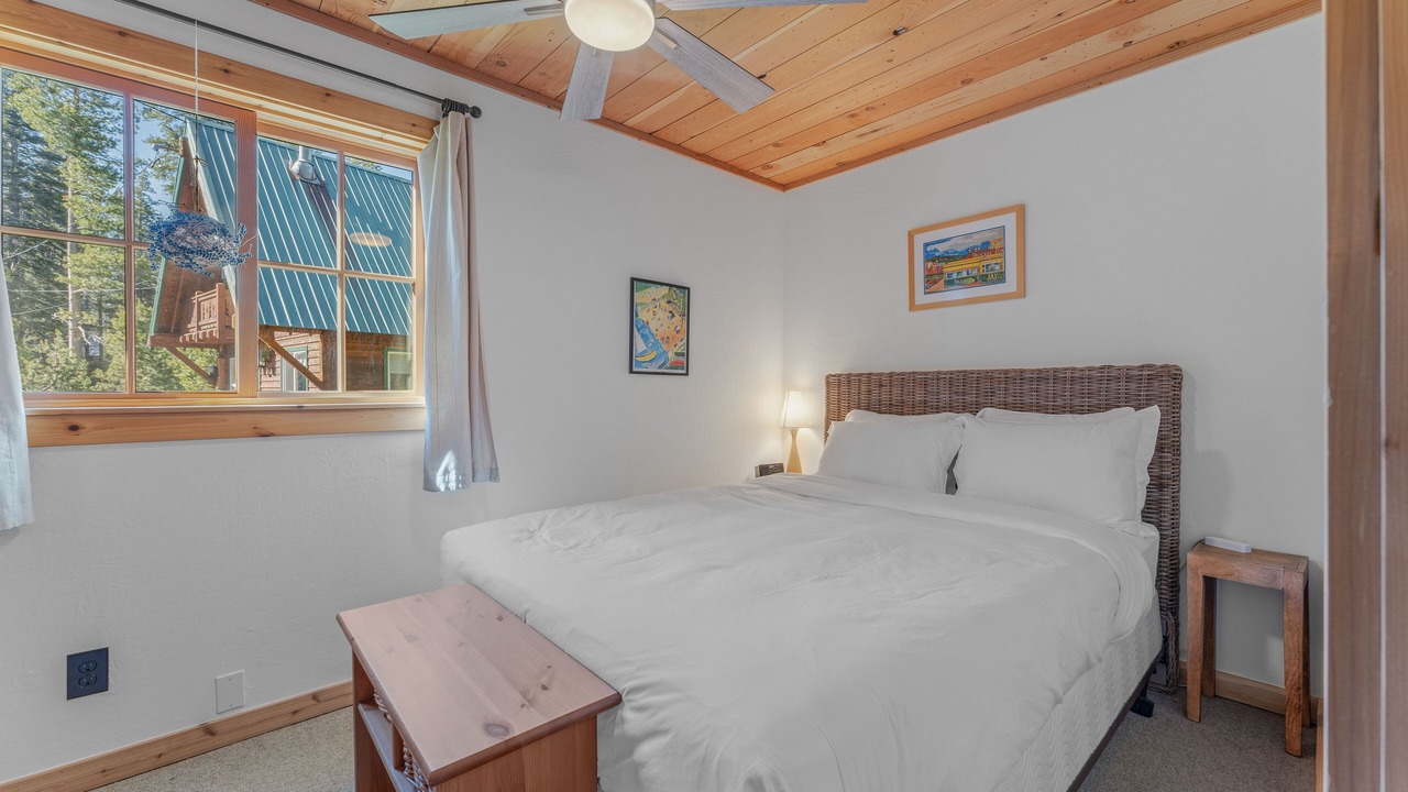 Photo of Bedroom in Serene Lakes