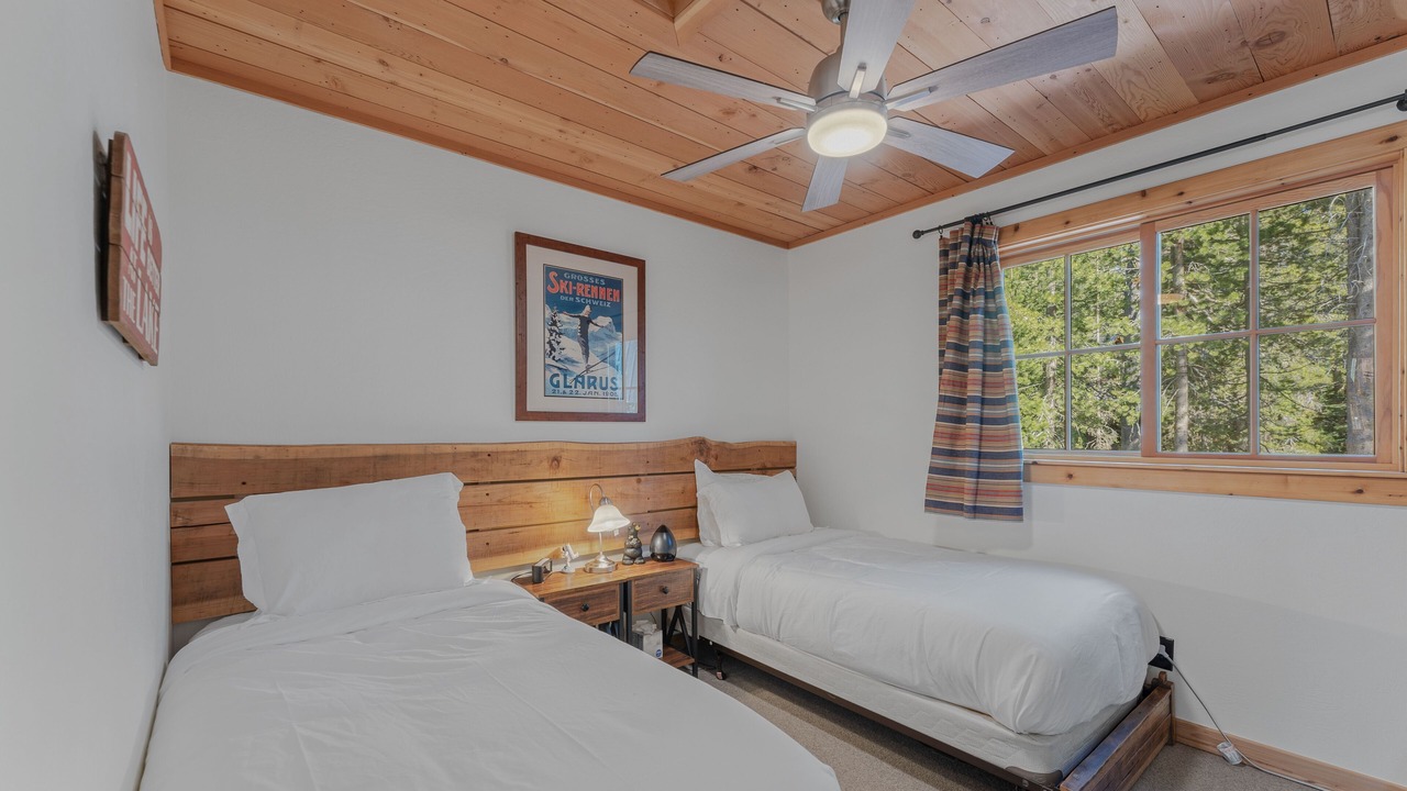 Photo of Bedroom in Serene Lakes