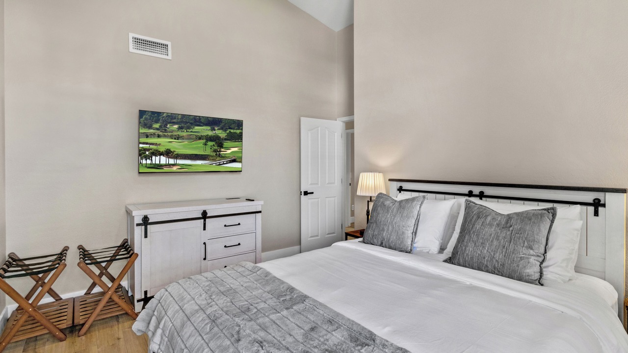 Photo of Bedroom in Avondale