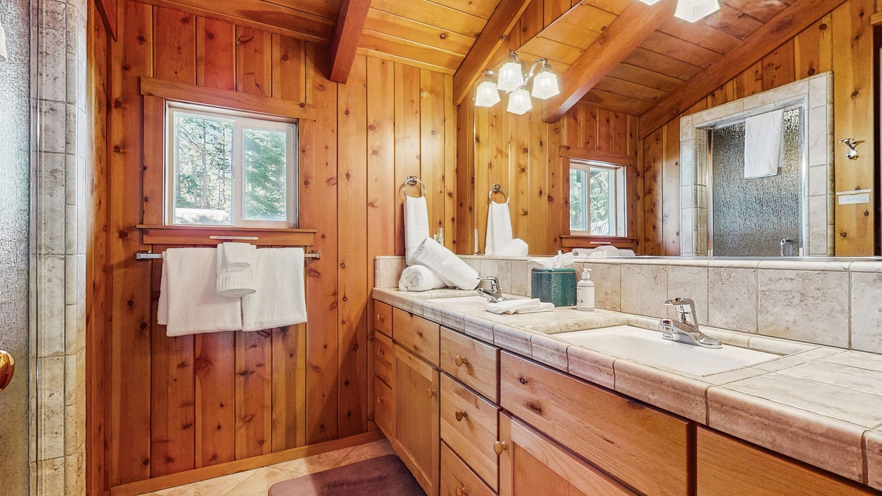 Photo of Bathroom in Chamberlands
