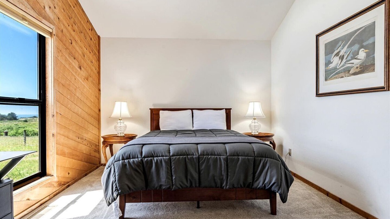Photo of Bedroom in Salmon Creek