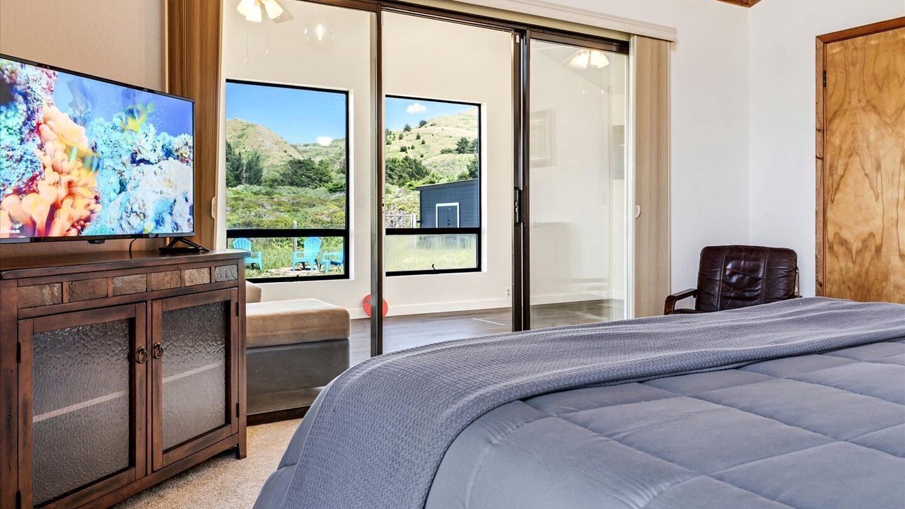 Photo of Bedroom in Salmon Creek