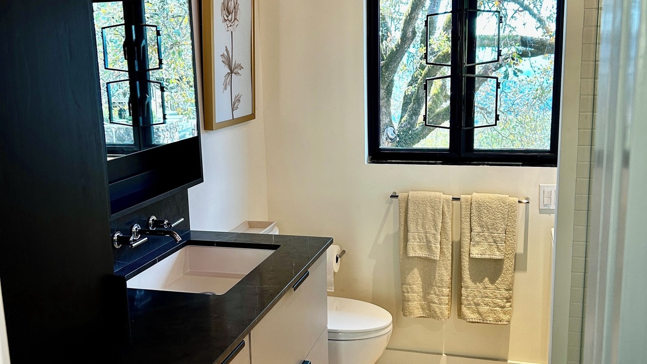 Photo of Bathroom in Ukiah