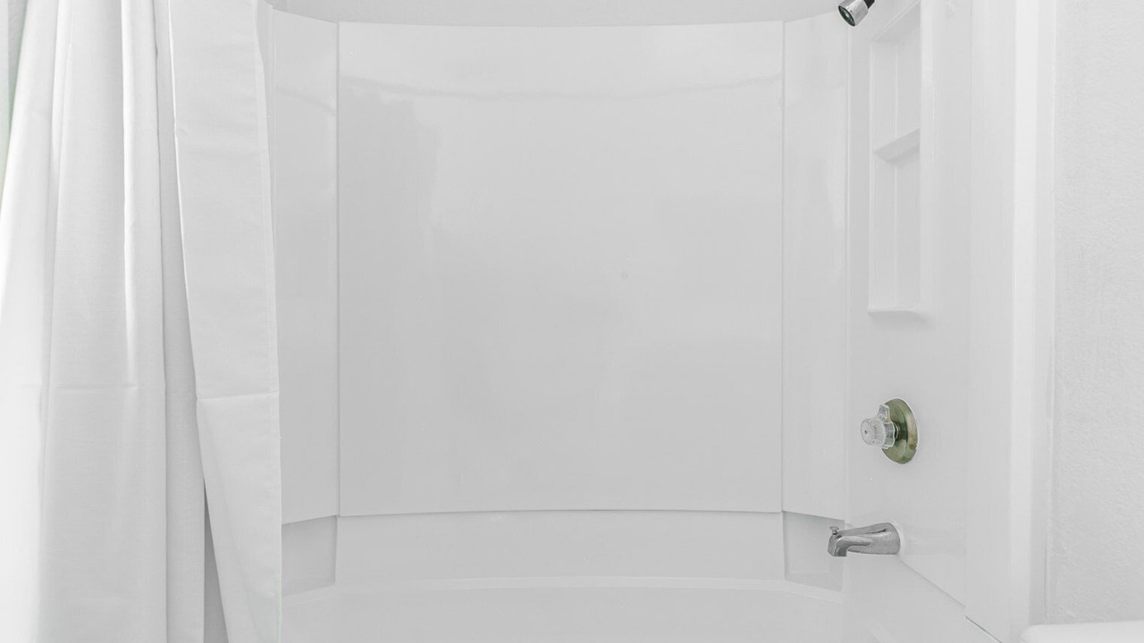 Photo of Bathroom in Shoreline West