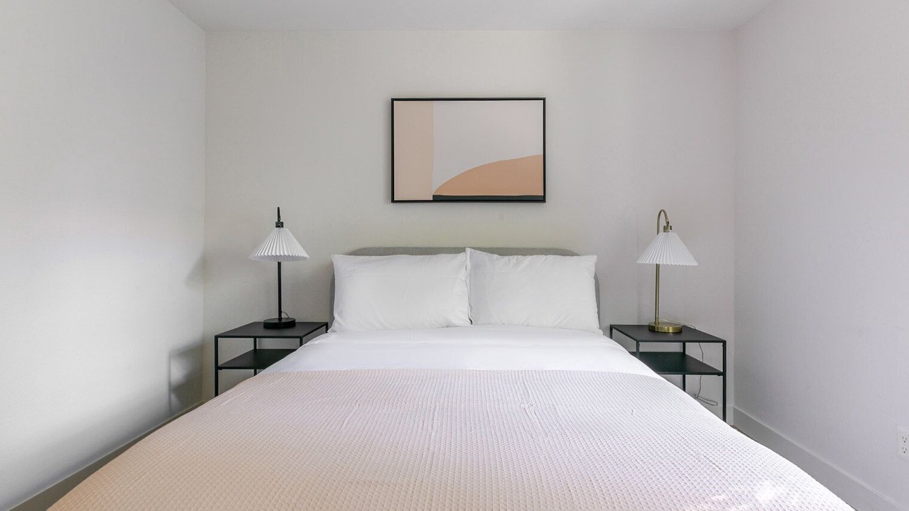 Photo of Bedroom in Shoreline West