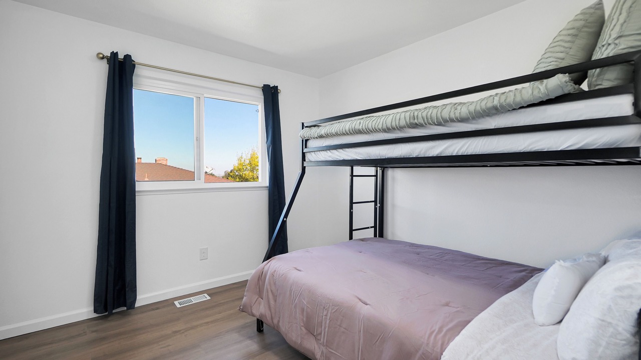 Photo of Bedroom in Antioch