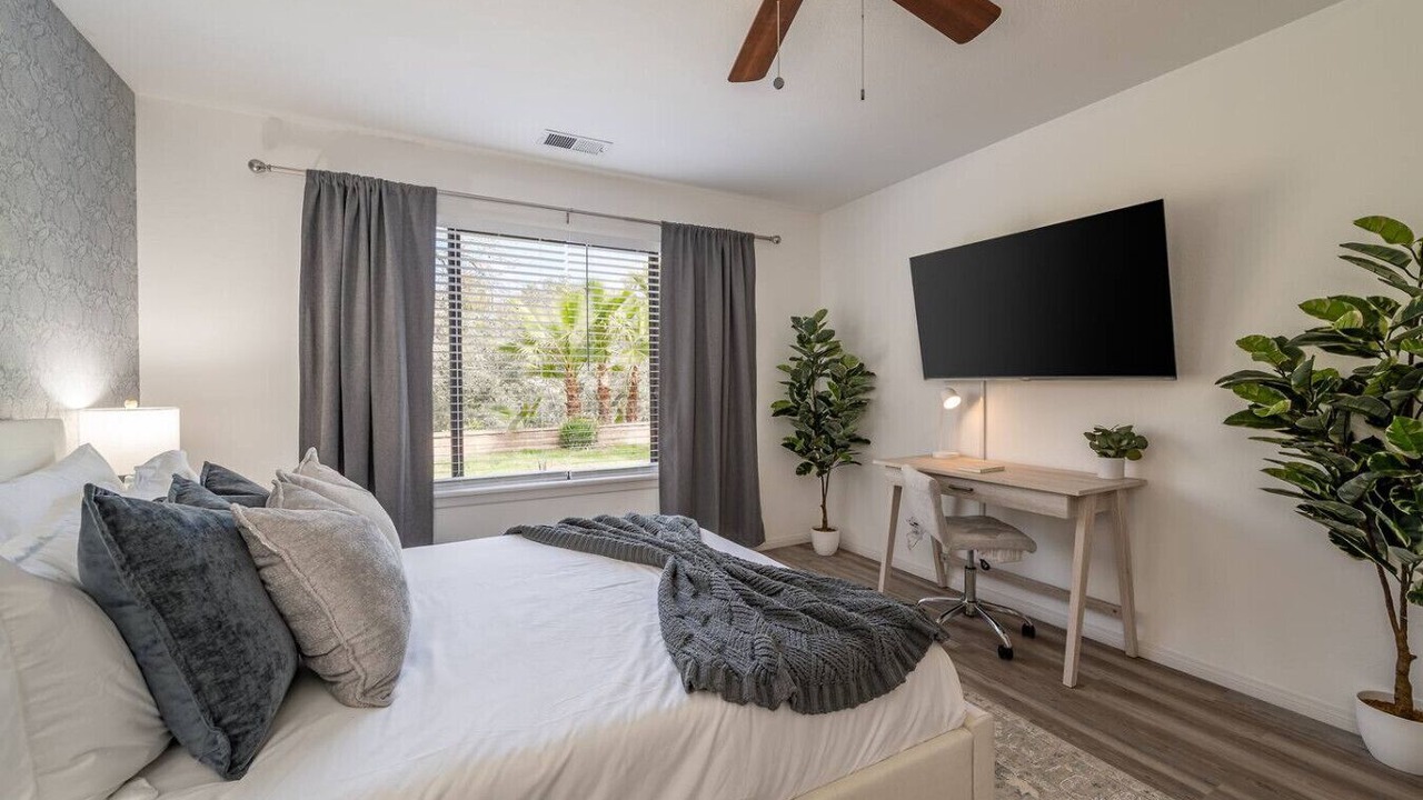 Photo of Bedroom in Valley Center
