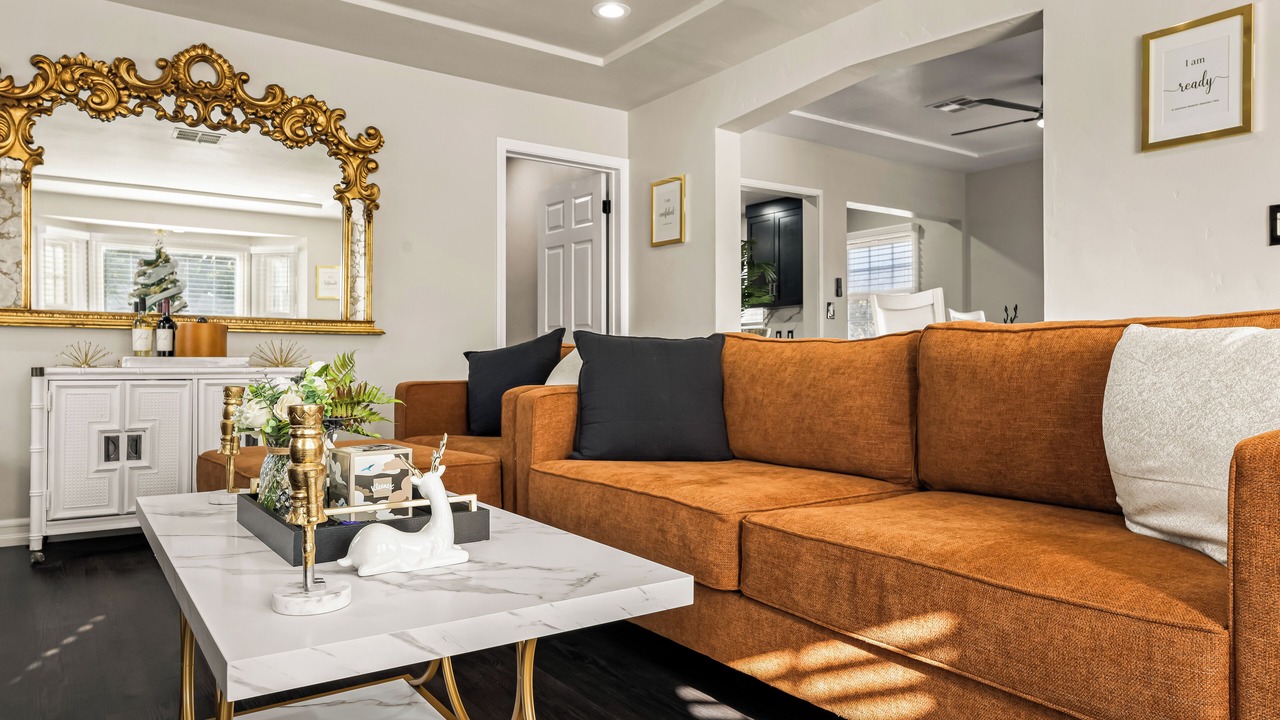 Photo of Livingroom in Los Angeles