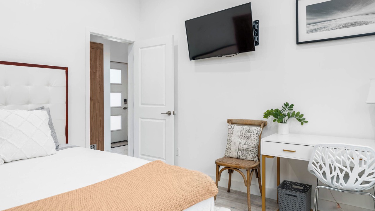 Photo of Bedroom in Van Nuys
