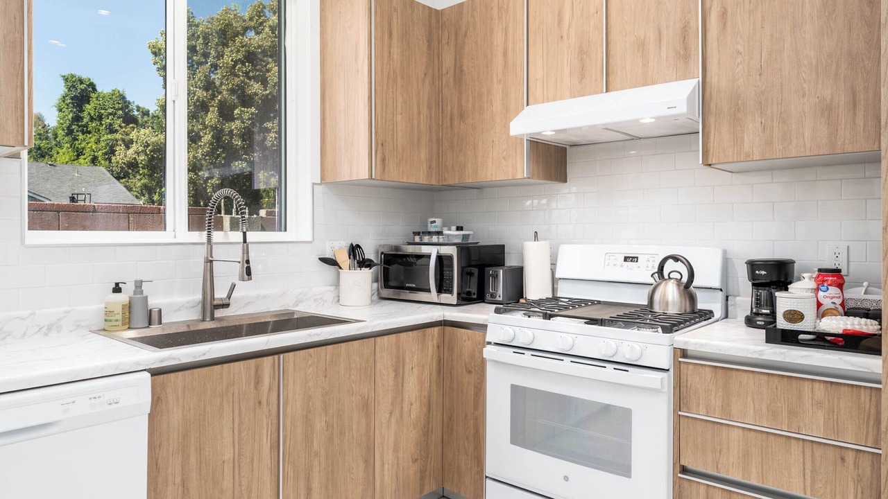 Photo of Kitchen in Van Nuys