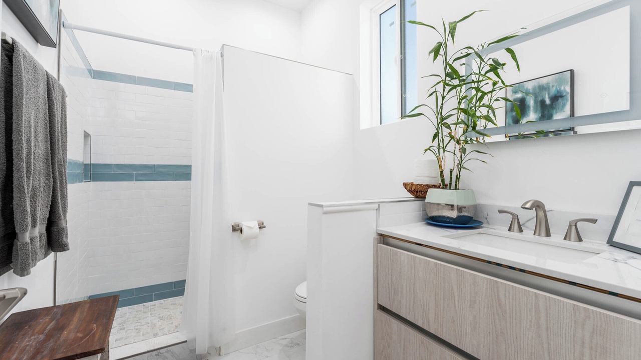 Photo of Bathroom in Van Nuys