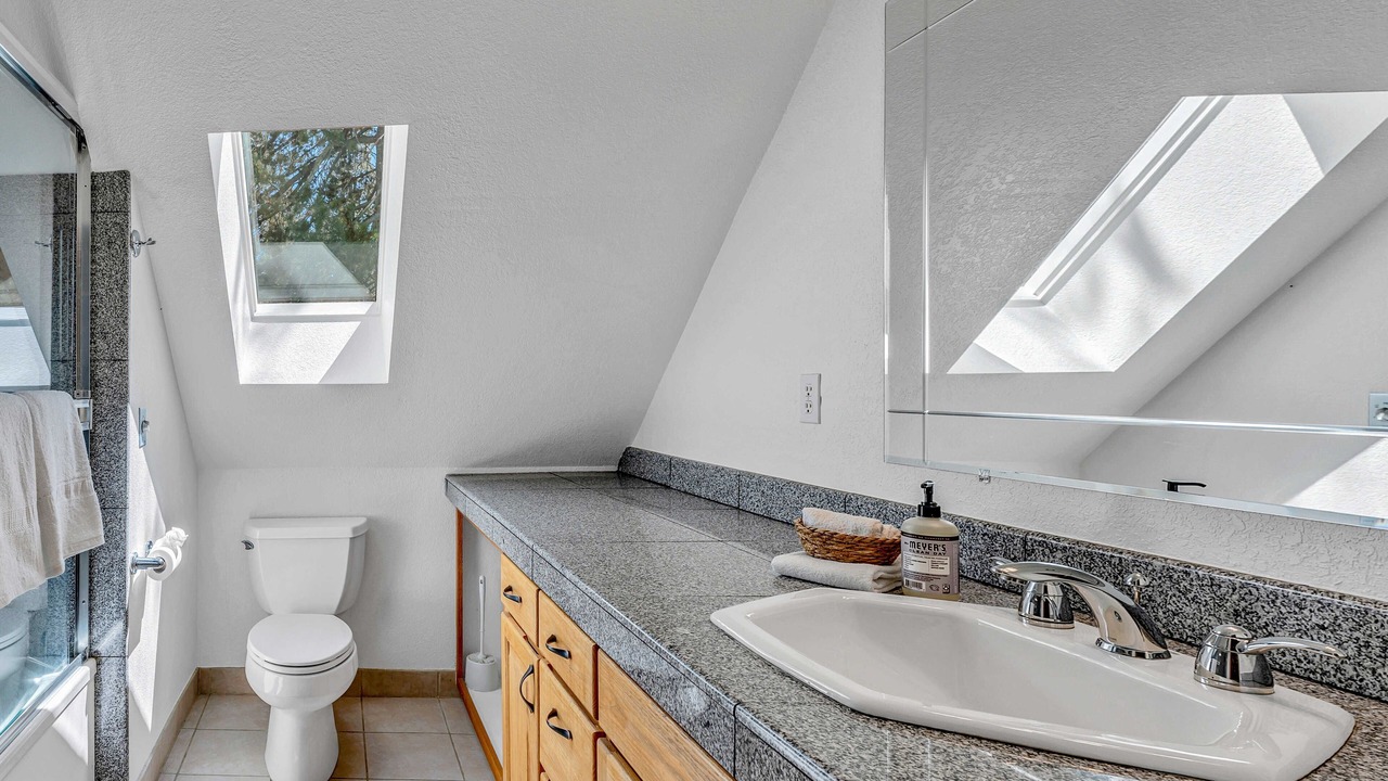 Photo of Bathroom in Serene Lakes