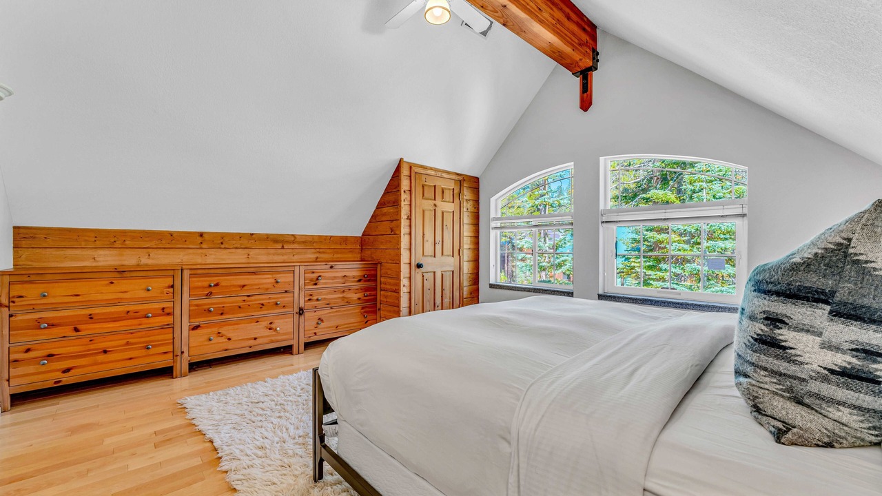 Photo of Bedroom in Serene Lakes