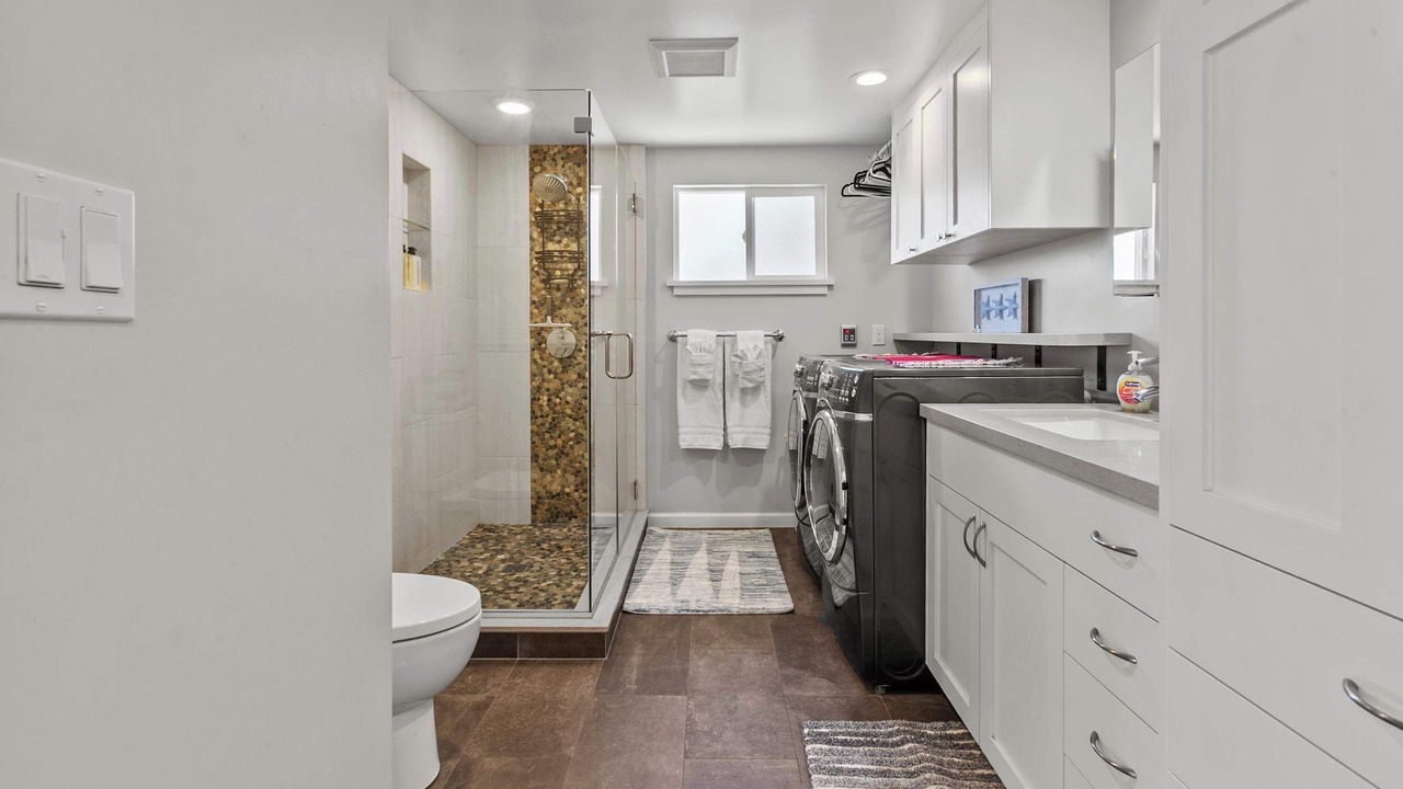 Photo of Bathroom in Baywood-Los Osos