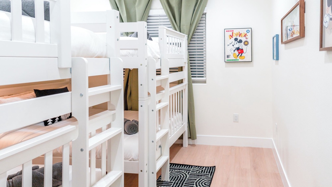 Photo of Bedroom in Riverview West