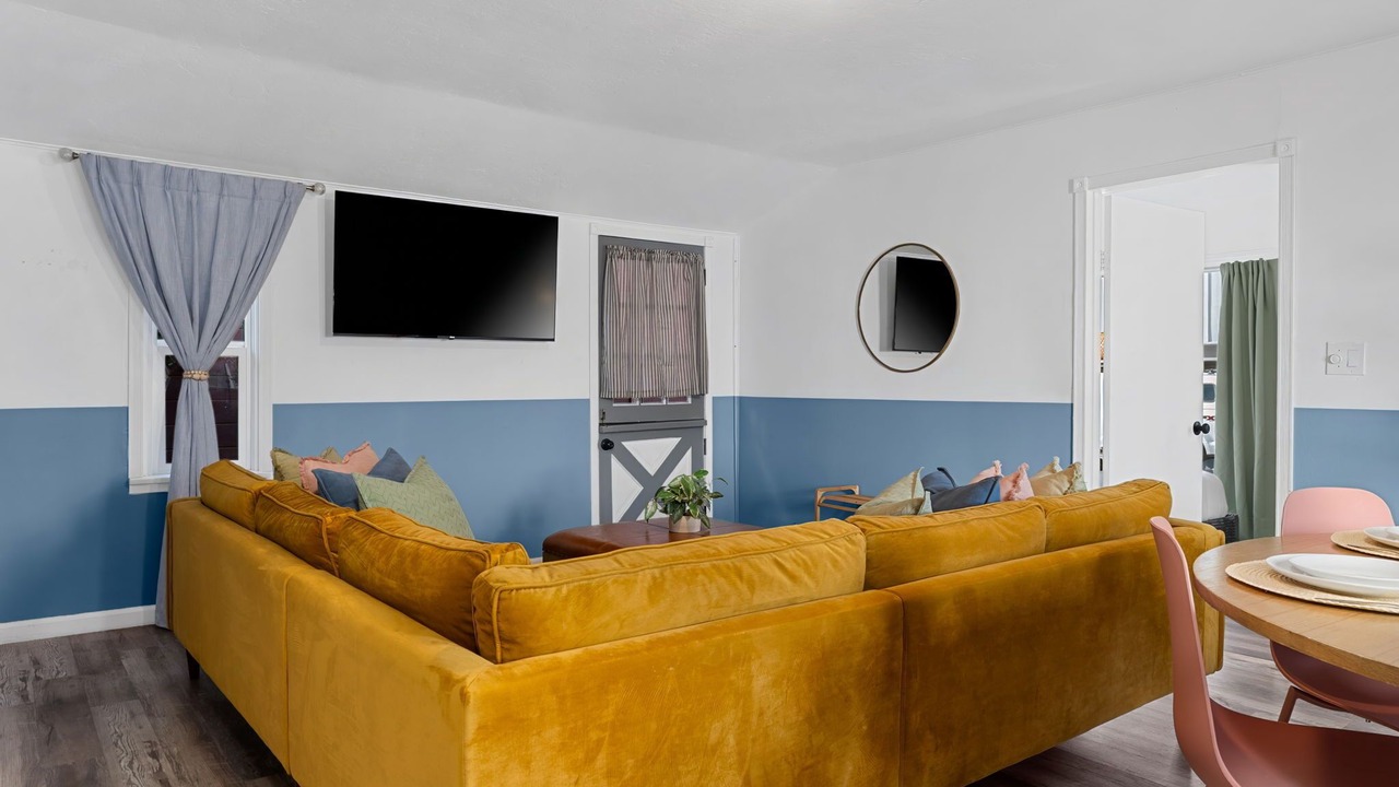Photo of Livingroom in Huntington Beach