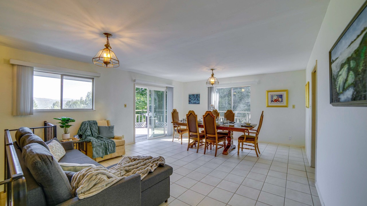 Photo of Livingroom in Kelseyville