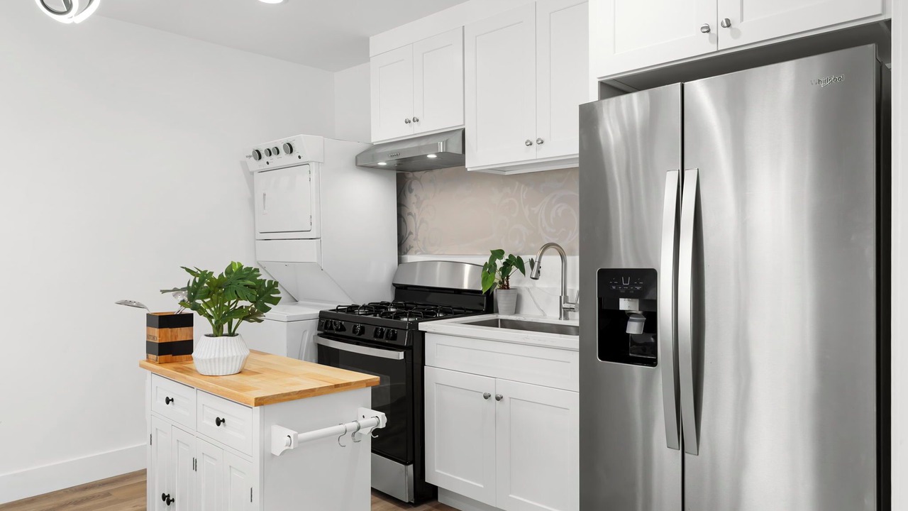 Photo of Kitchen in Midway City