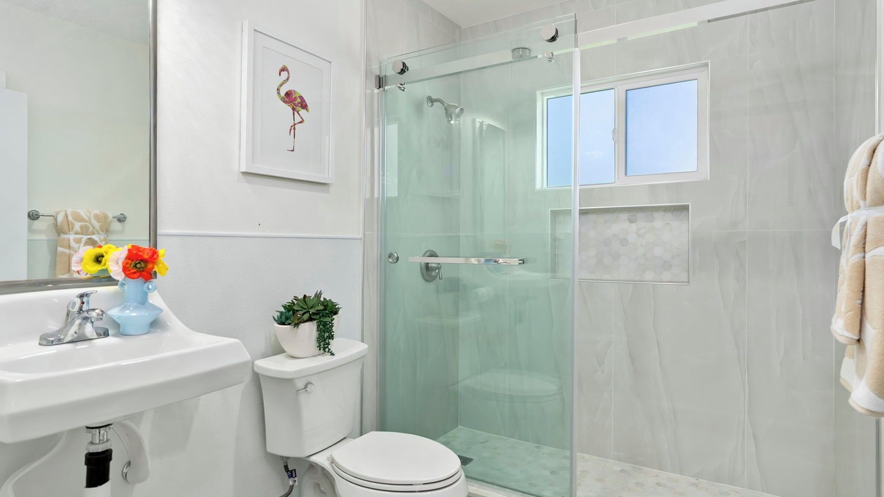 Photo of Bathroom in Midway City