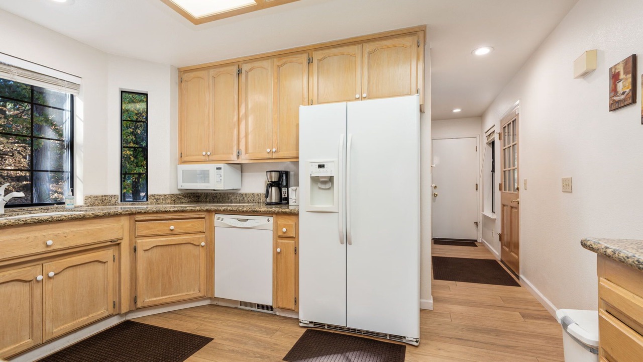 Photo of Kitchen in Shaver Lake