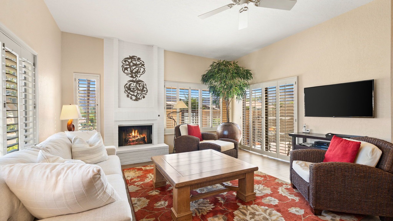 Photo of Livingroom in Palm Desert