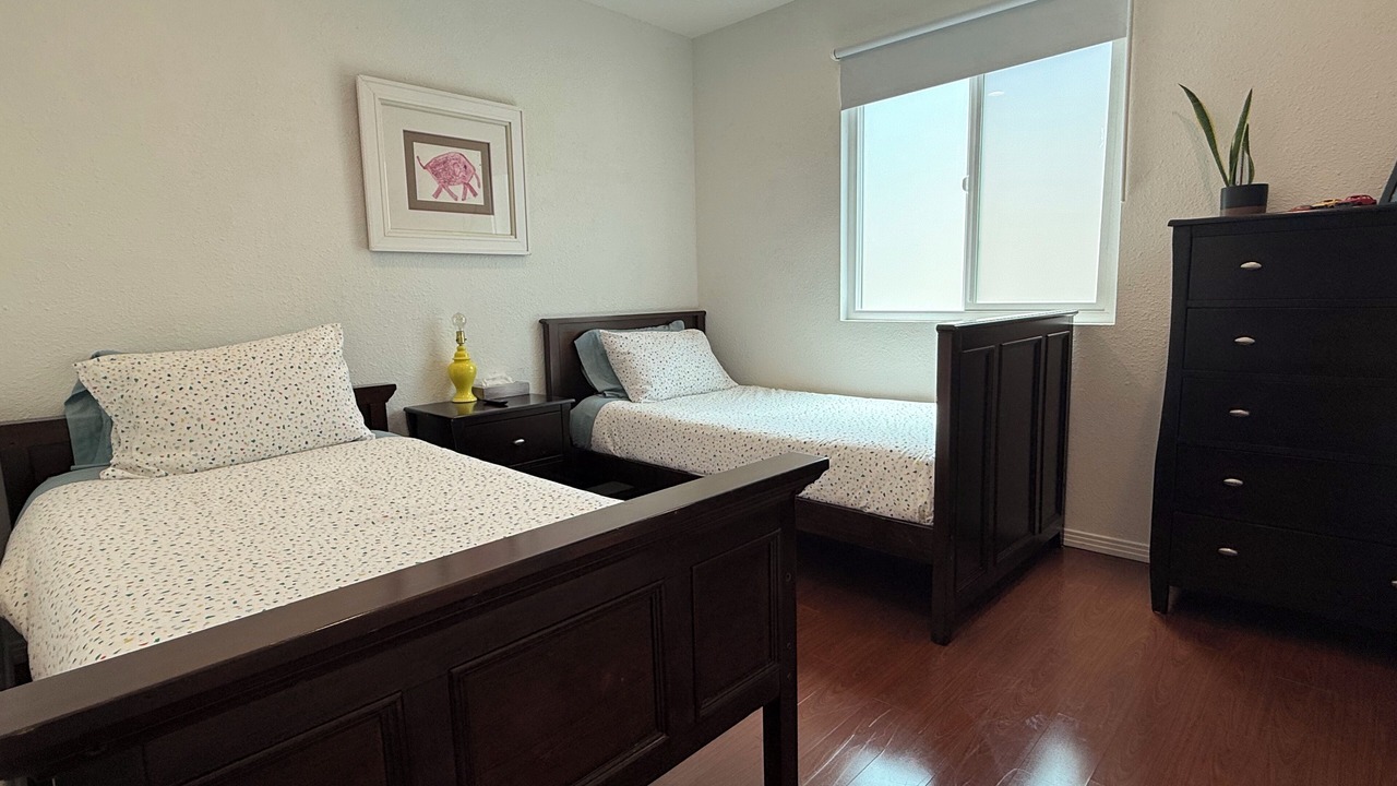 Photo of Bedroom in Tierrasanta