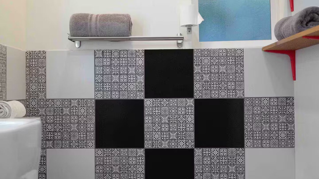 Photo of Bathroom in West Los Angeles