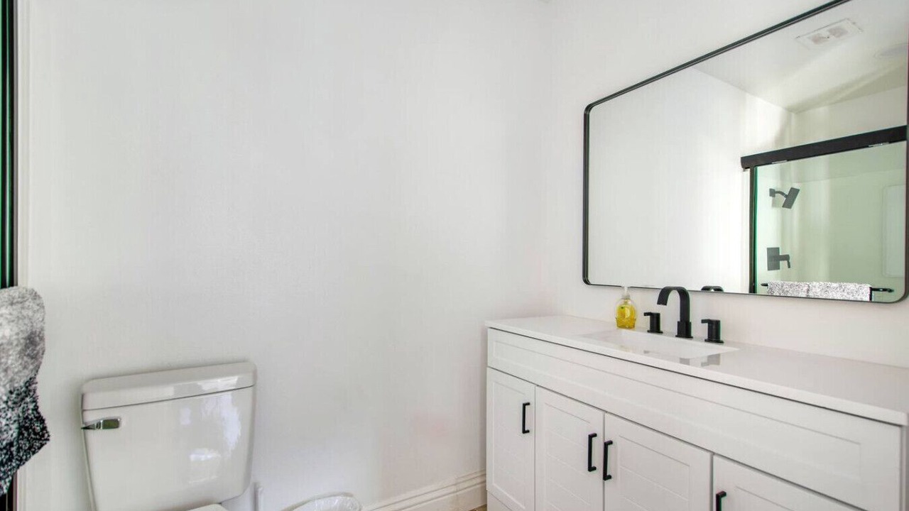 Photo of Bathroom in Santa Ana Heights